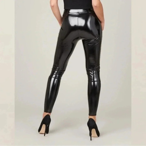SPANX Faux Patent Leather Leggings B597 - Picture 2 of 4